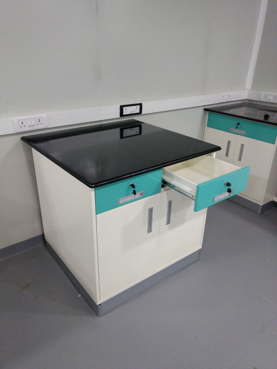 Best Quality Lab Tables in Bangalore